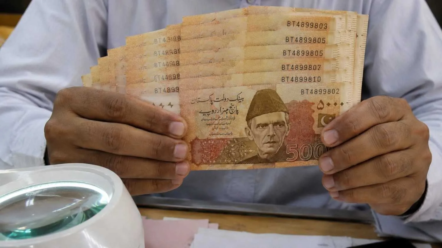 Rs5000 Note Security Features Explained by SBP