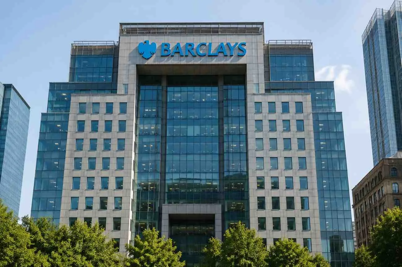 Barclays Upgrades Pakistan Sovereign Dollar Bonds Outlook