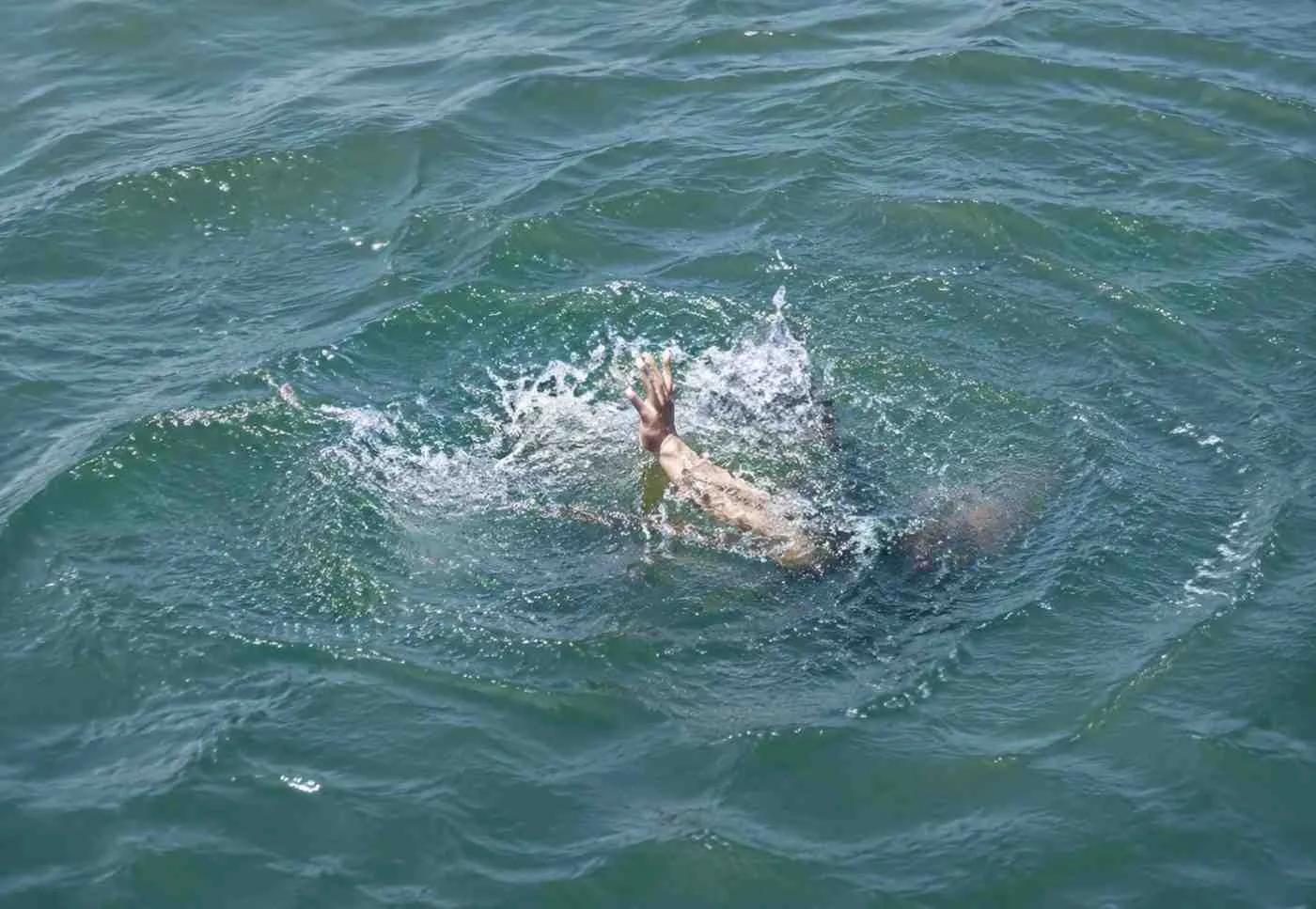 Two Drown Near Manora Beach Karachi: Safety Alert