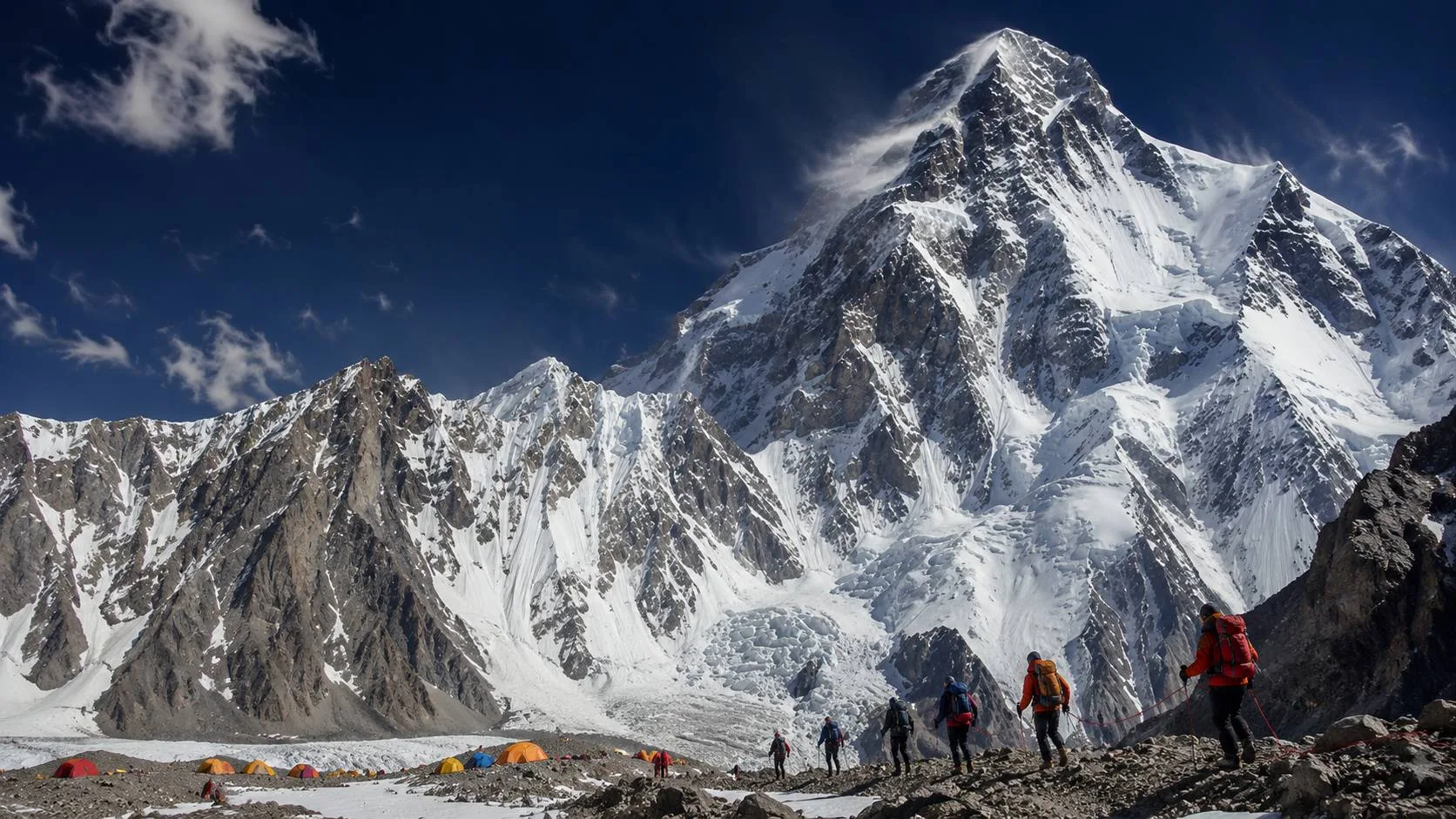 Mountaineering in Pakistan — Complete Guide to Peaks & Permits